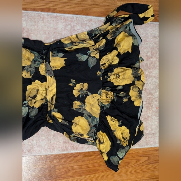 Alice + Olivia Miranda Floral Tie-Waist Halter Minidress - Picture 3 of 9